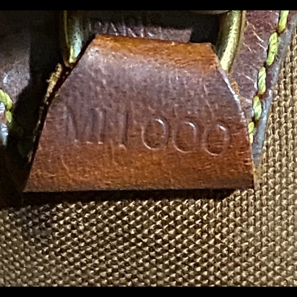 Louis Vuitton Ellipse PM Handbag - Picture 7 of 13